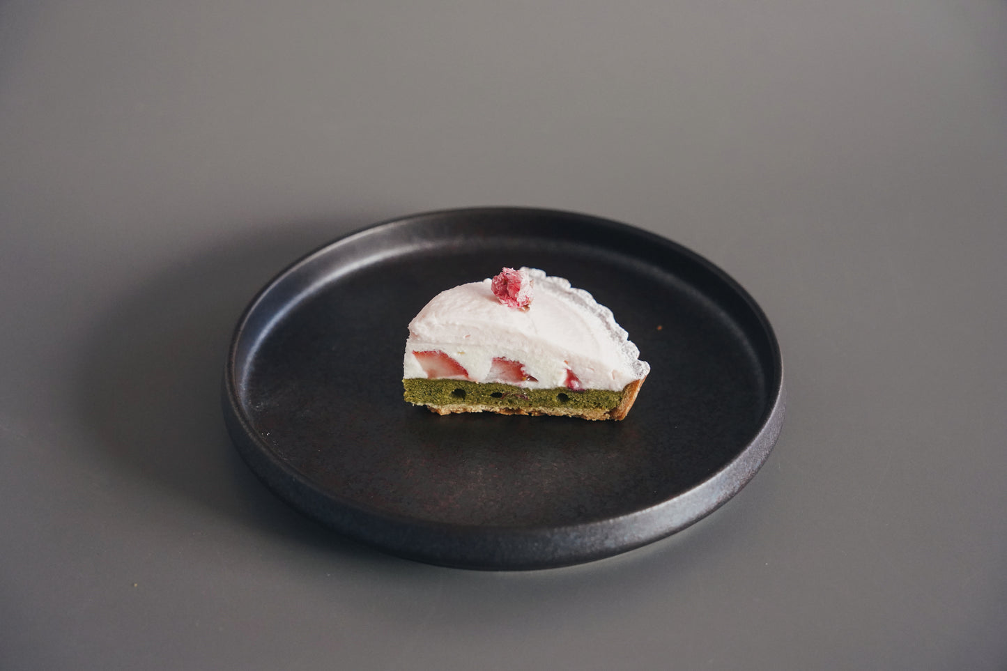 【春限定】桜と抹茶といちごのタルト