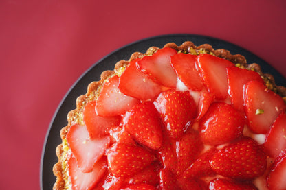 【予約販売・配送期間12月19日〜12月28日着】KUTEN。ストロベリーXmasタルト