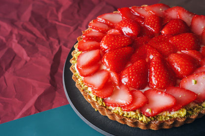 【予約販売・配送期間12月19日〜12月28日着】KUTEN。ストロベリーXmasタルト